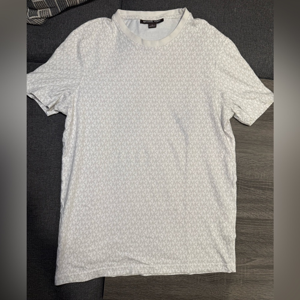 Michael Kors Men's Cream Patterned Tee - Picture 3 of 12